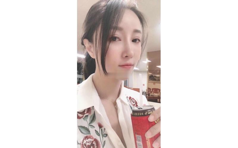 迈阿密约兼职学生妹楼凤包夜按摩服务