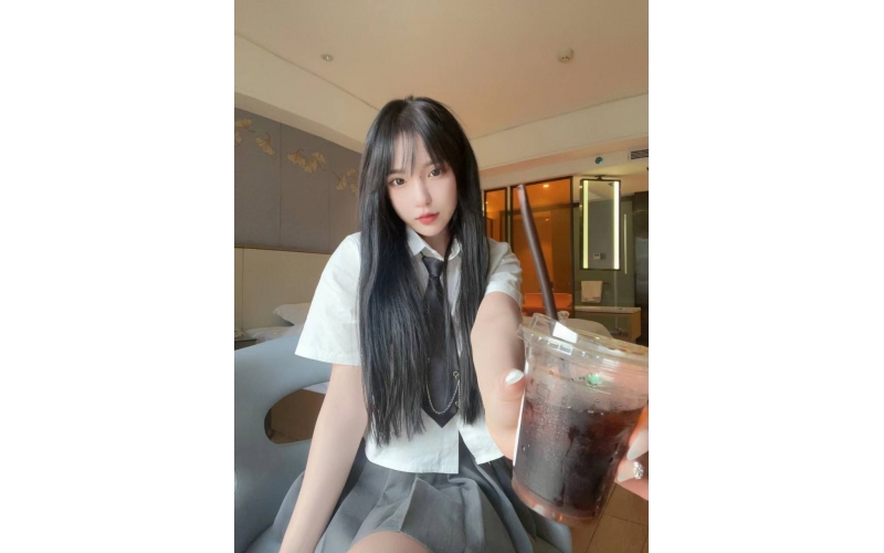 密歇根约兼职美女楼凤按摩做爱打炮包夜