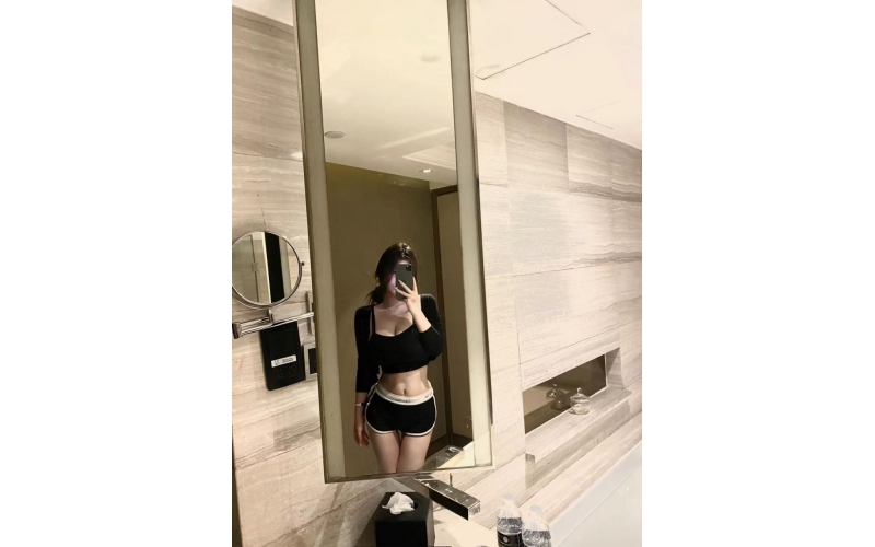 霍克辛找援交妹包夜服务
