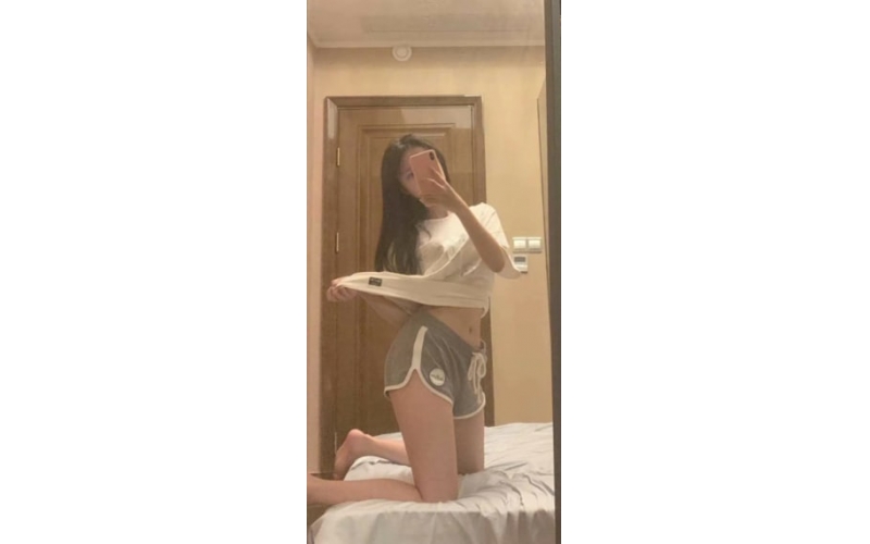 西拉法叶找留学生援交按摩约炮打炮